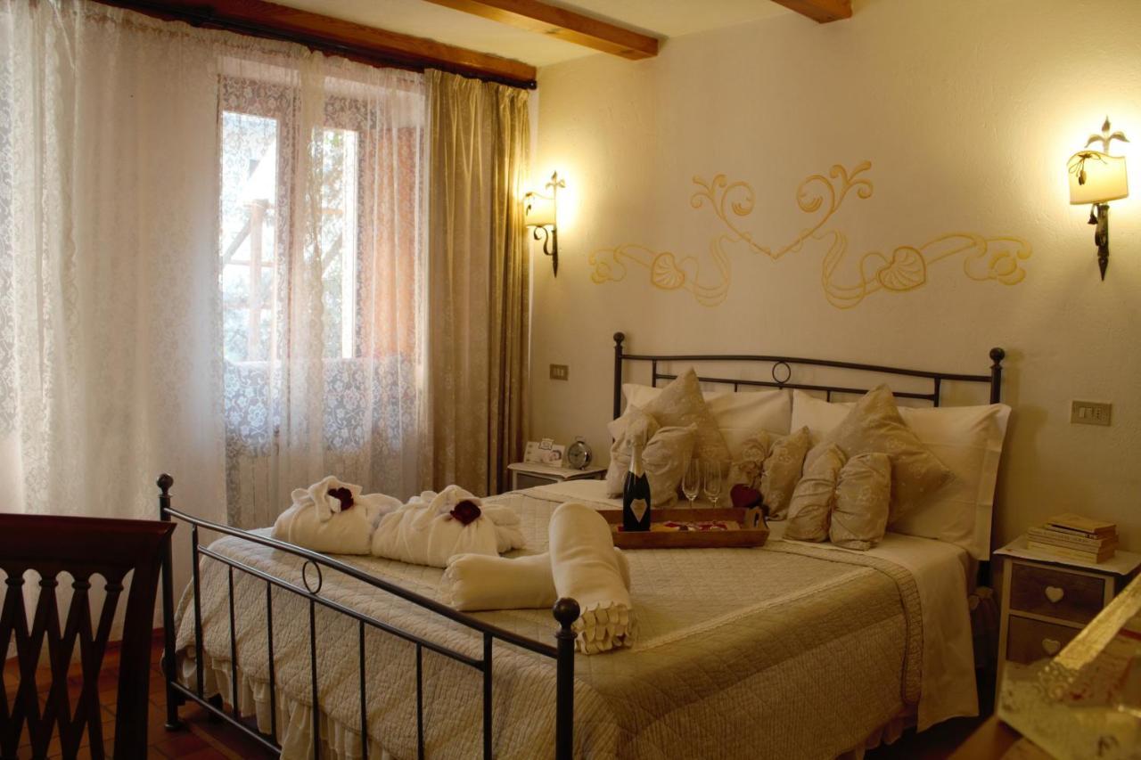 Le Coeur Du Pont Hotel Donnaz ภายนอก รูปภาพ