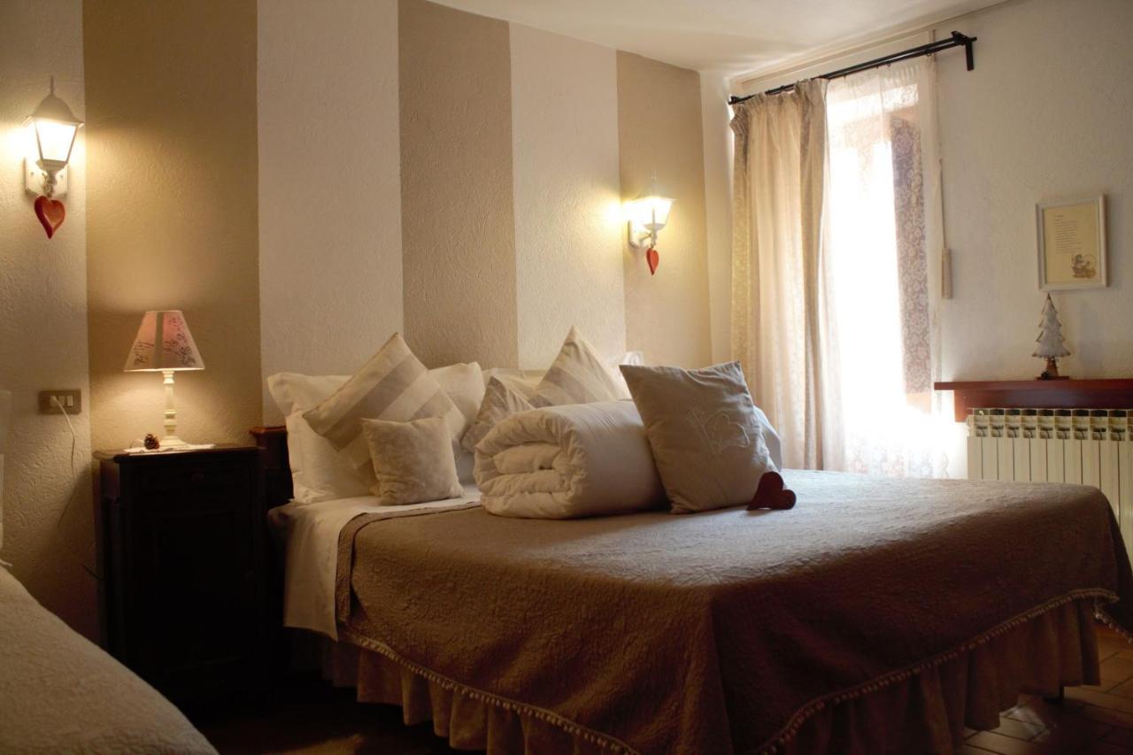 Le Coeur Du Pont Hotel Donnaz ภายนอก รูปภาพ