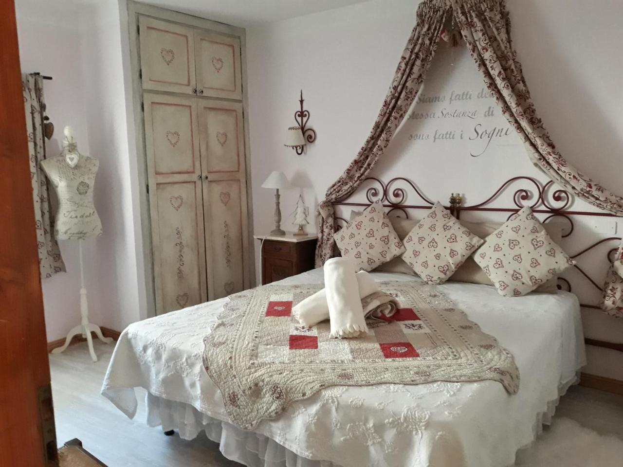 Le Coeur Du Pont Hotel Donnaz ภายนอก รูปภาพ